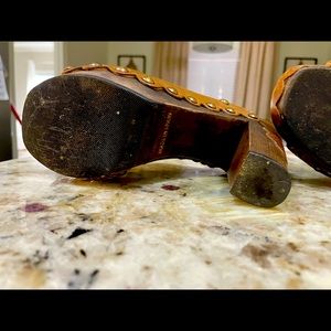 Stuart Weitzman Brown Heels 6 1/2